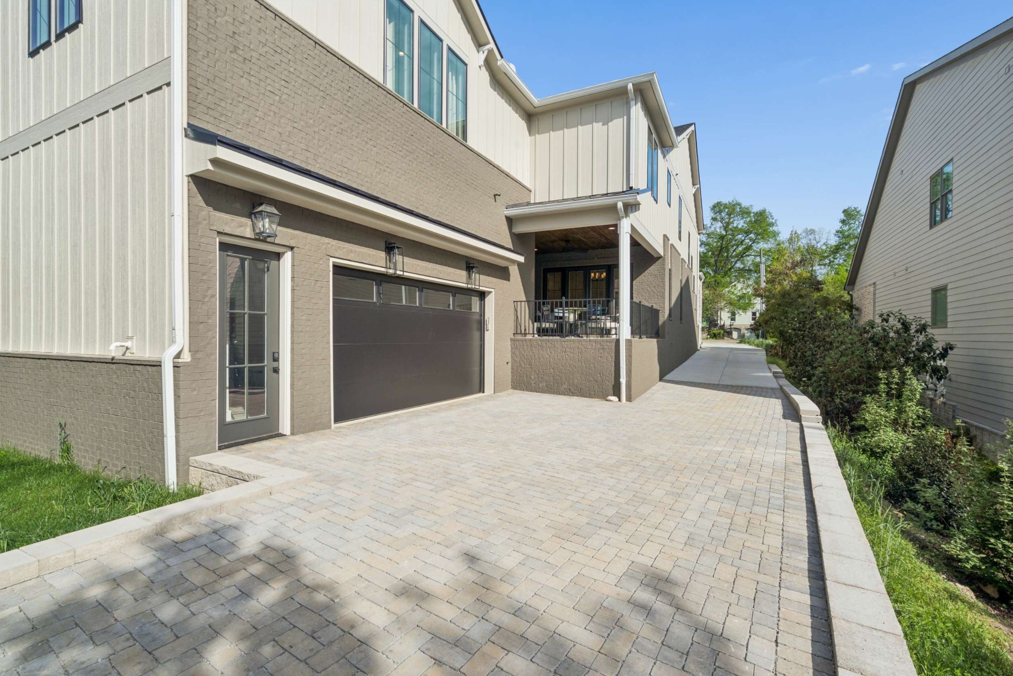 4209 B Kirtland Road Nashville, TN 37215 - Photo 56 of 69 a view of a house with a yard