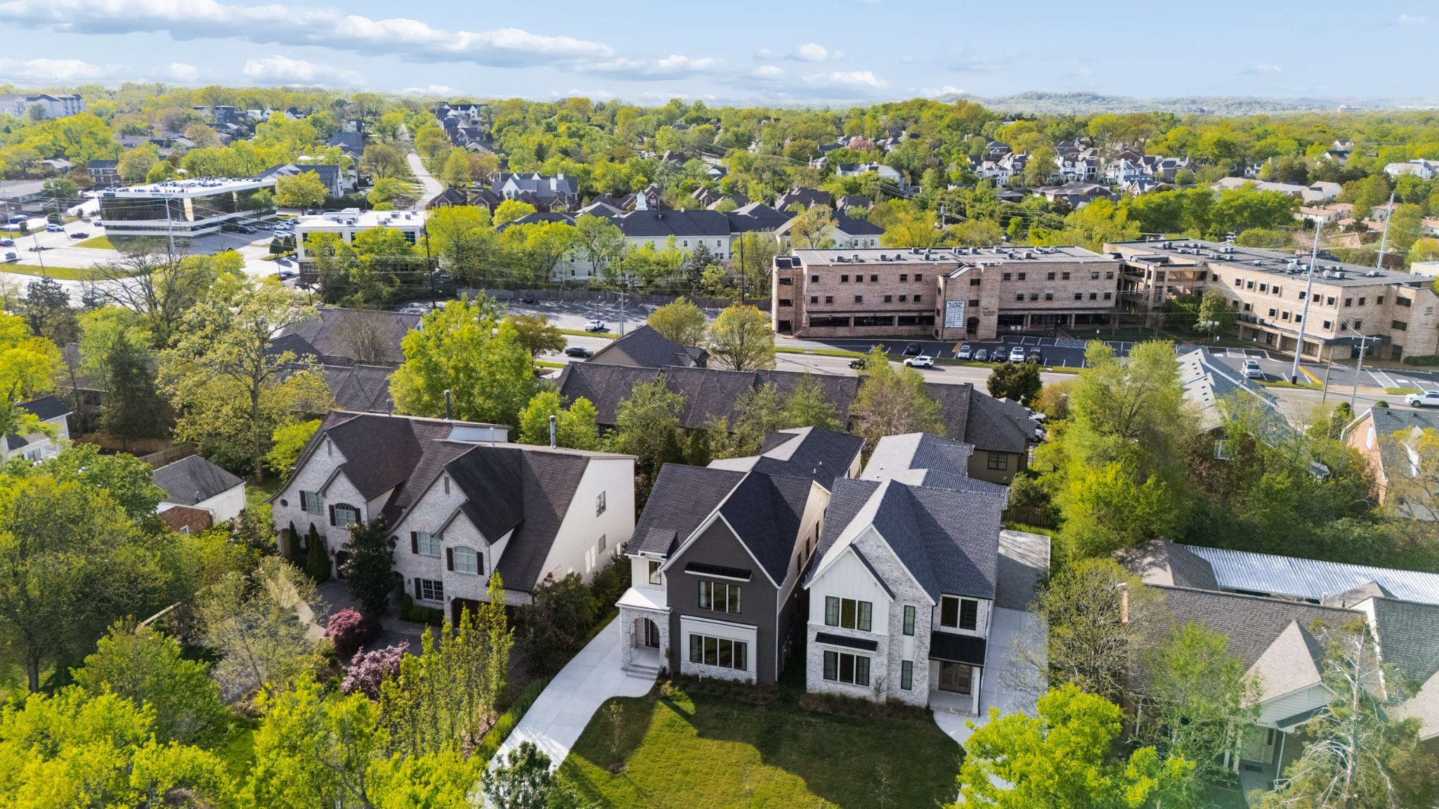 4209 B Kirtland Road Nashville, TN 37215 - Photo 59 of 69 a aerial view of a house with a garden and lake view
