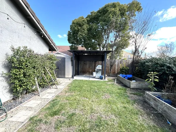 $579,000 | 462 Chablis Way, Manteca, CA 95337