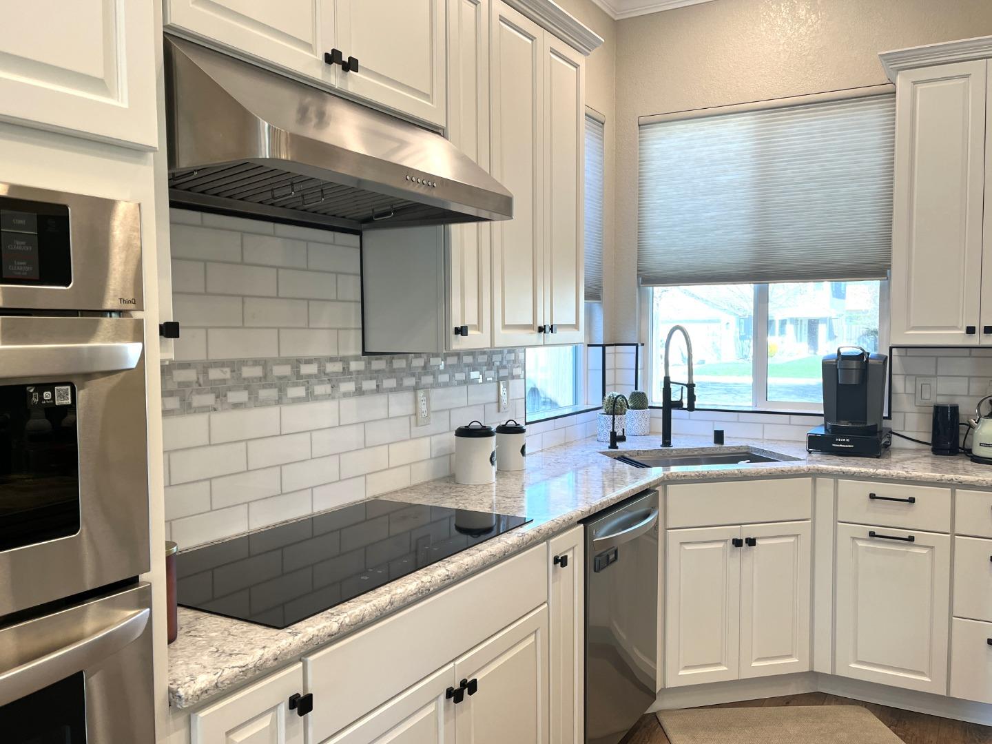 462 Chablis Way Manteca, CA 95337 - Photo 4 of 27