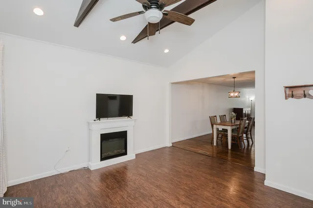 $489,000 | 1013 Trickling Brook Road, Cockeysville, MD 21030