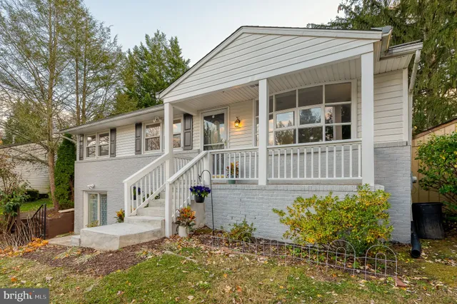 $489,000 | 1013 Trickling Brook Road, Cockeysville, MD 21030