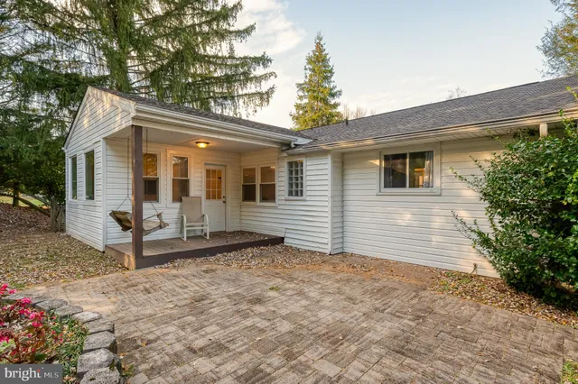 $489,000 | 1013 Trickling Brook Road, Cockeysville, MD 21030