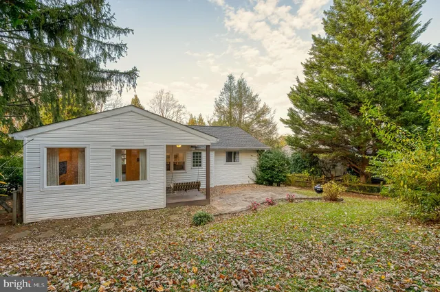 $489,000 | 1013 Trickling Brook Road, Cockeysville, MD 21030