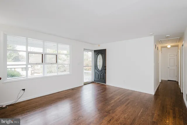 $489,000 | 1013 Trickling Brook Road, Cockeysville, MD 21030