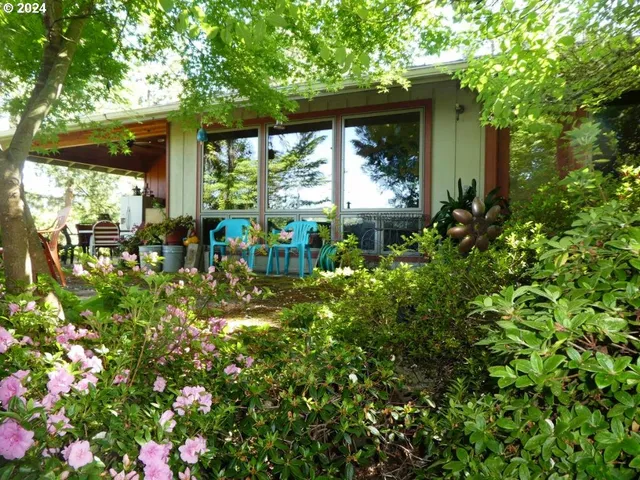 $599,999 | 242 Rocky Point Lane, Roseburg, OR 97471