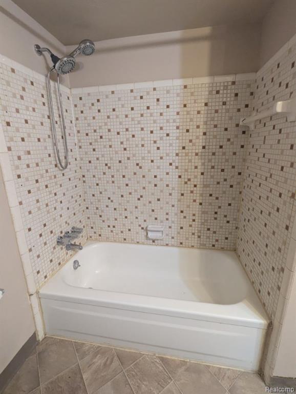 29181 Hayes Road, Unit C1 Warren, MI 48088 - Photo 18 of 26