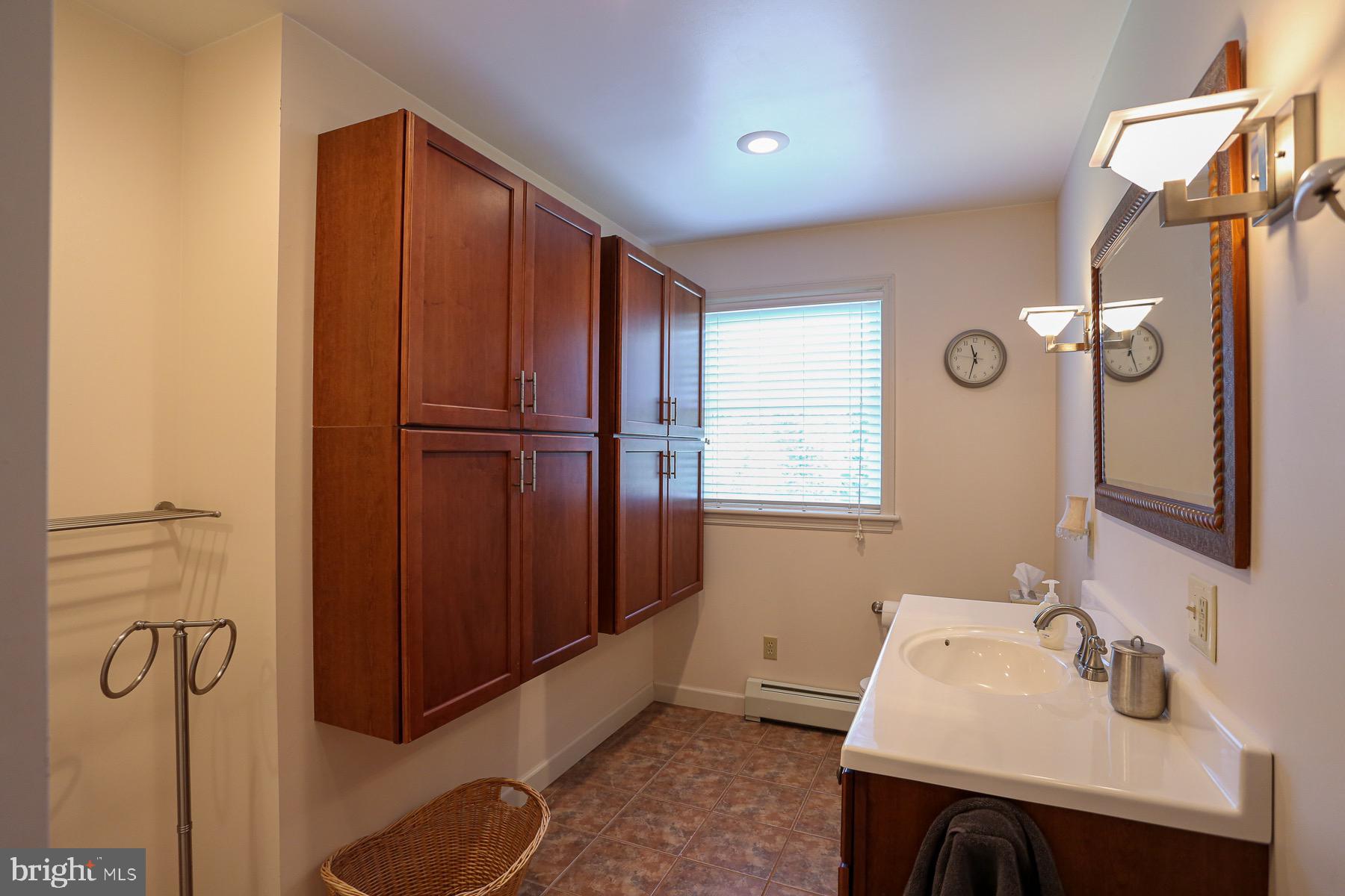 1109 Old Fritztown Road Reading, PA 19608 - Photo 22 of 33