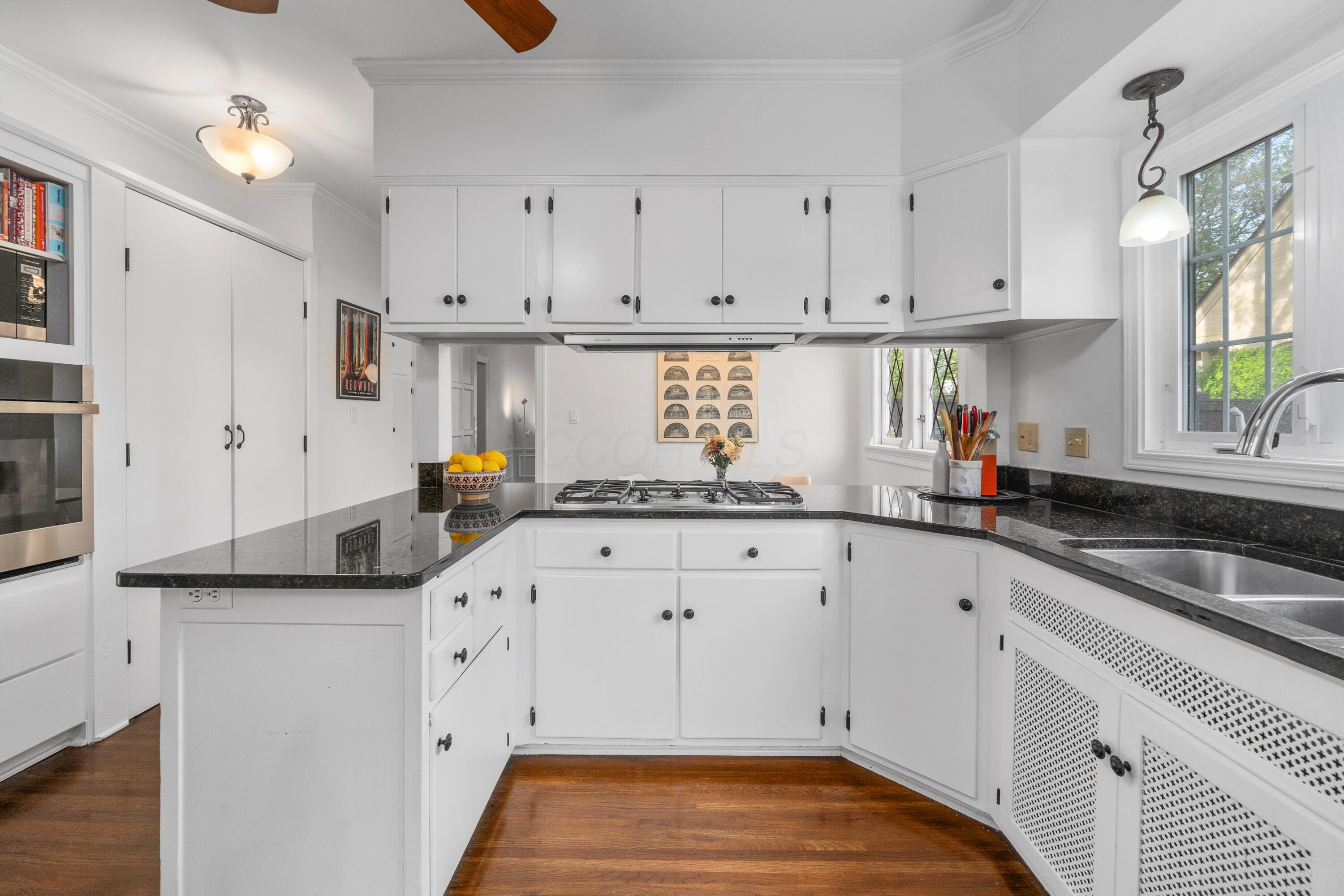 2389 Bryden Road Columbus, OH 43209 - Photo 29 of 90 DSC03239