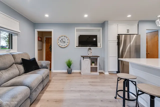 $369,900 | 2004 Boehme Street, Lockport, IL 60441