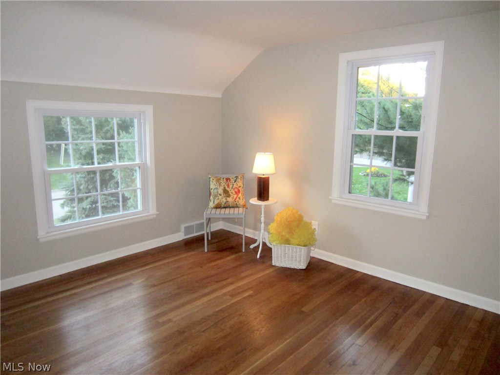 1874 Stabler Road Akron, OH 44313 - Photo 3 of 32 Gallery Image 3