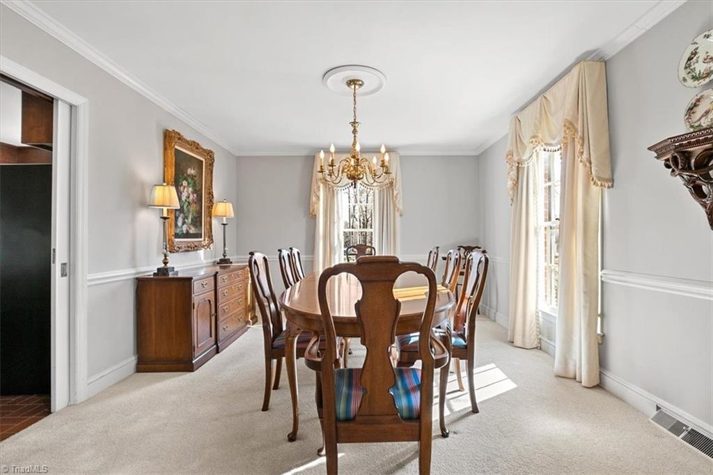 952 Nottingham Road High Point, NC 27262 - Photo 11 of 47 Spacious dining room.
