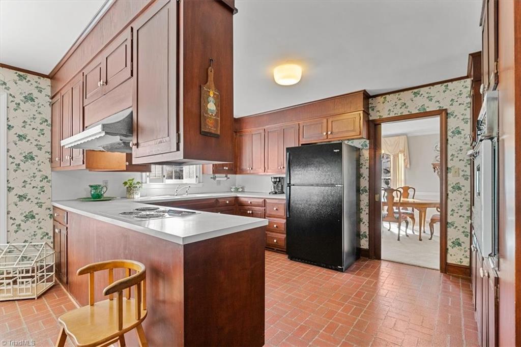 952 Nottingham Road High Point, NC 27262 - Photo 12 of 47 Kitchen