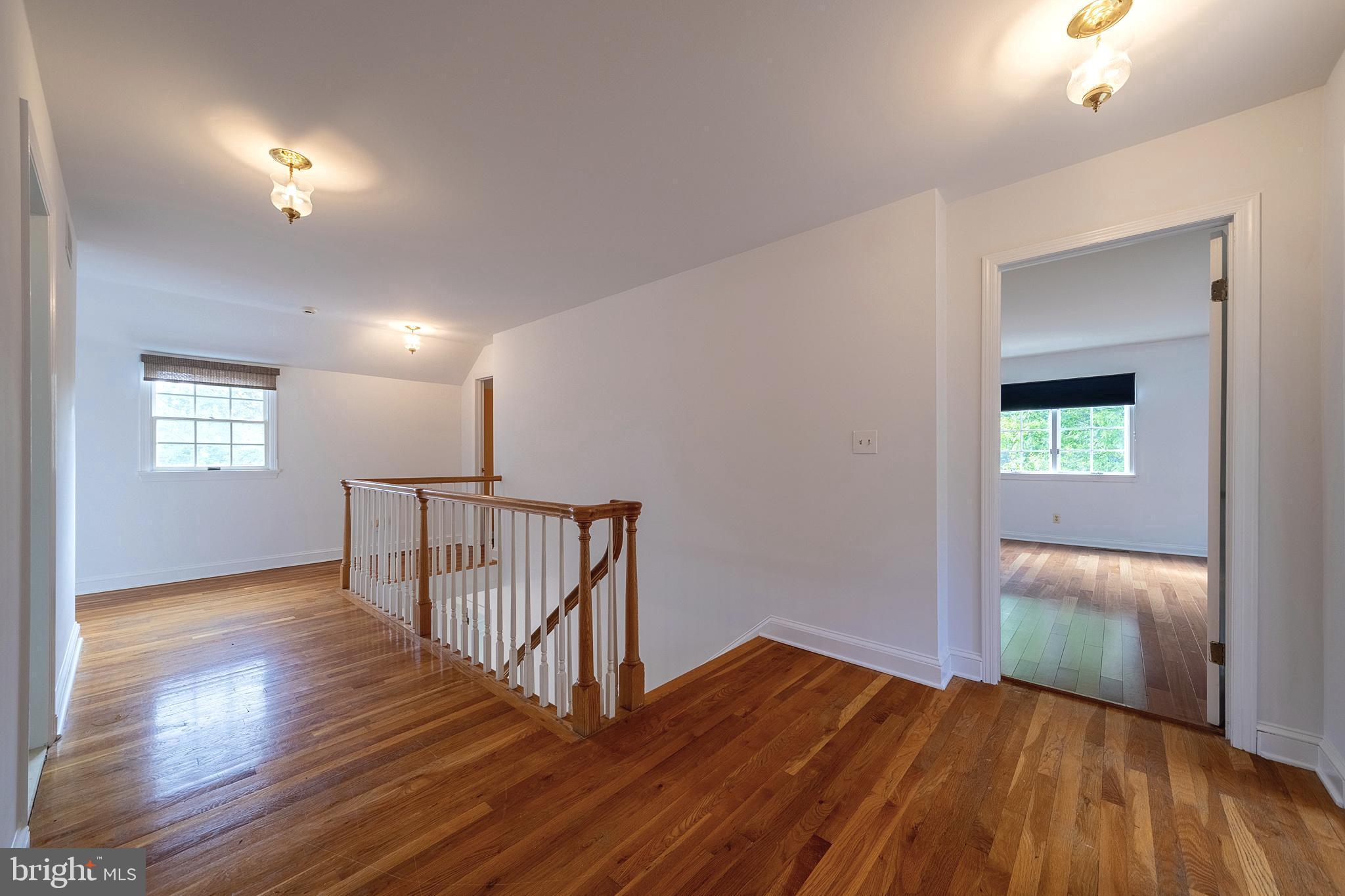 616 Scotch Road Pennington, NJ 08534 - Photo 23 of 46 Upstairs hall to 3 bedrooms and loft.