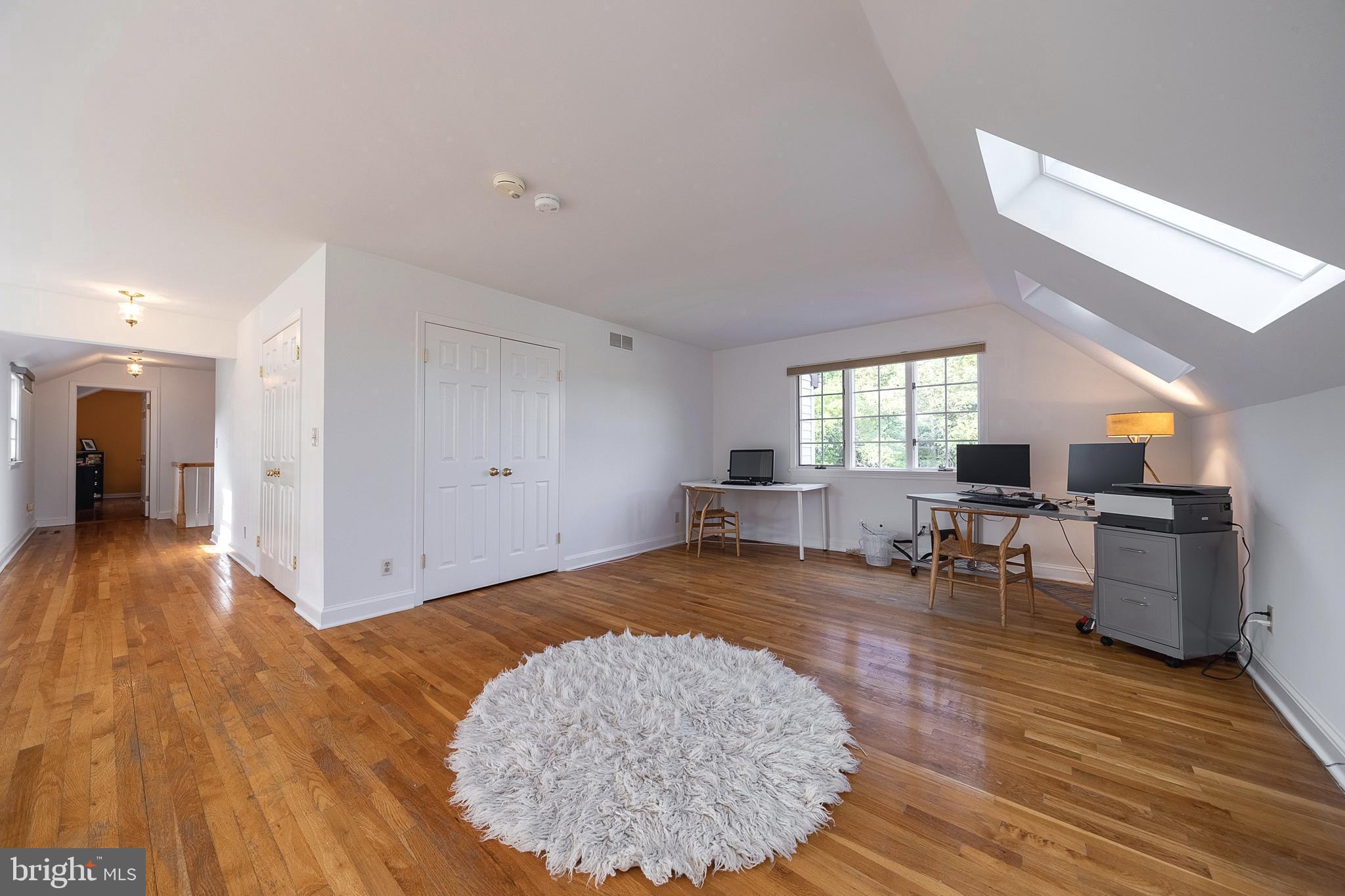 616 Scotch Road Pennington, NJ 08534 - Photo 25 of 46 Great light and large walk-in closet..