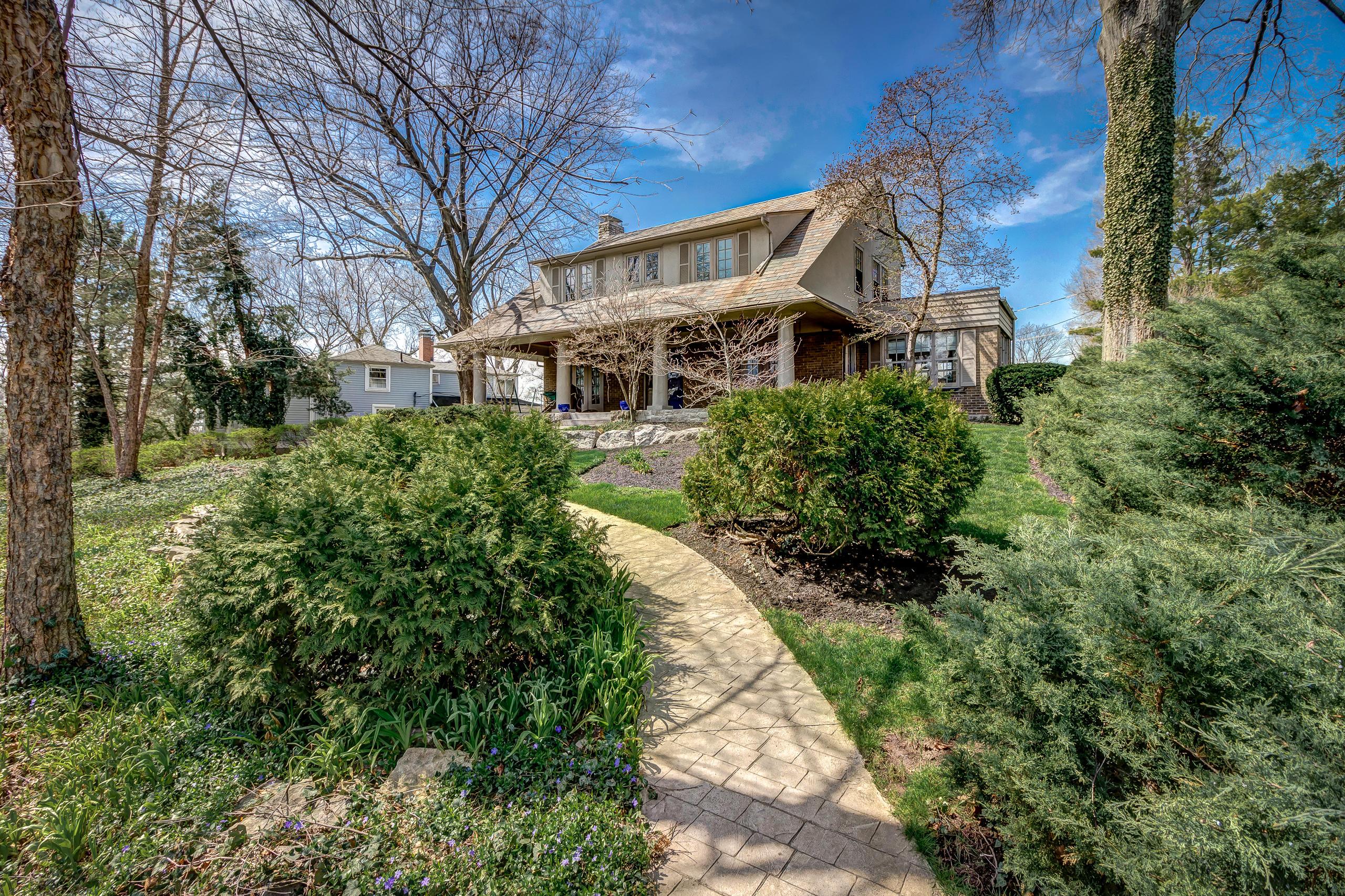 2090 Lower Chelsea Road Columbus, OH 43212 - Photo 3 of 49 Gallery Image 3