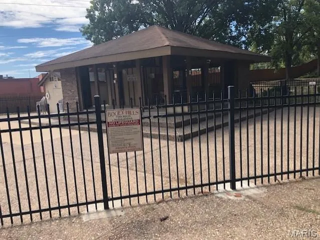 $100,000 | 4 Fairways Circle, Unit A, St. Charles, MO 63303