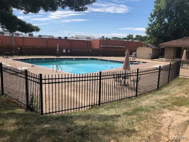 $100,000 | 4 Fairways Circle, Unit A, St. Charles, MO 63303