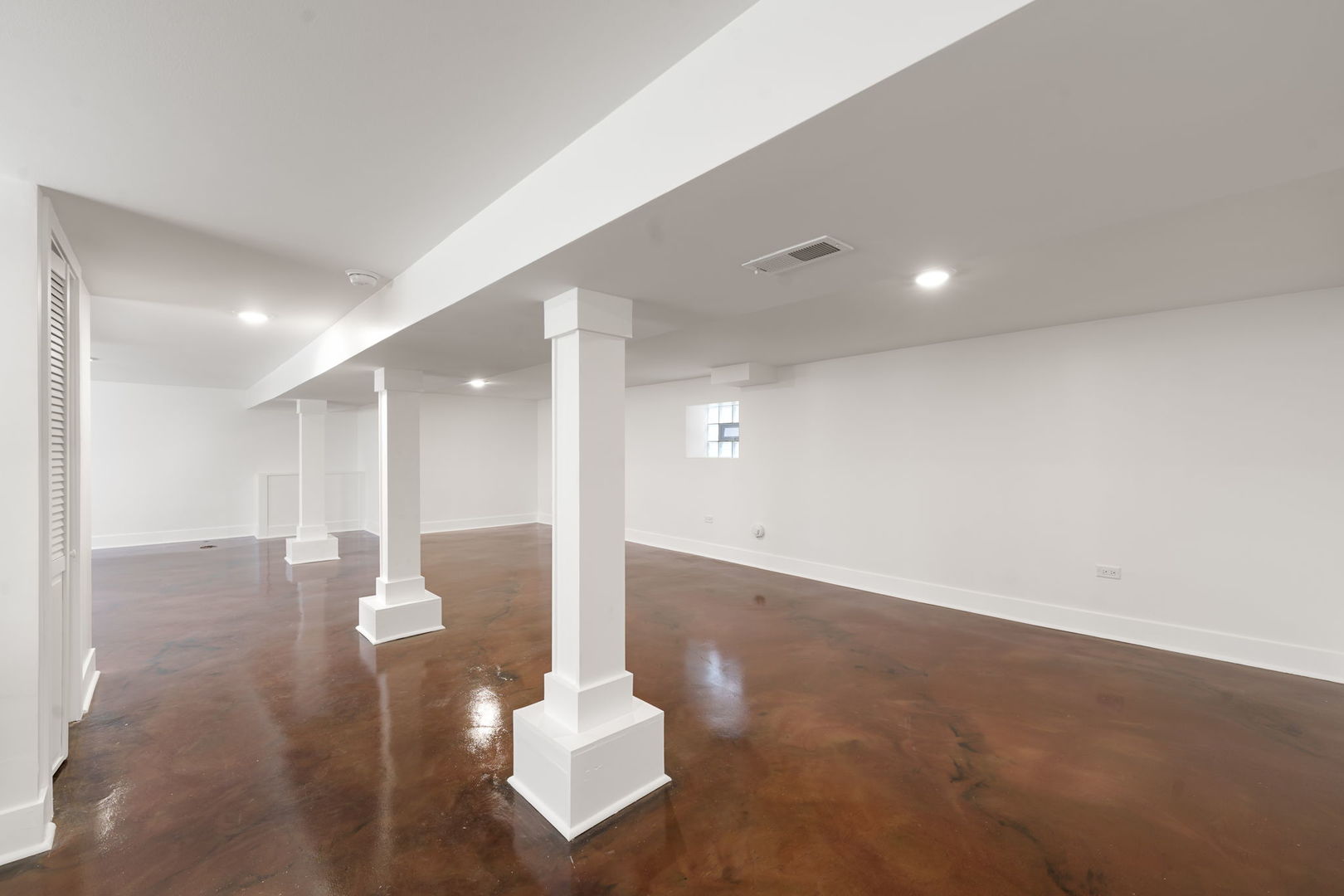 2733 Wesley Avenue Berwyn, IL 60402 - Photo 28 of 33 a view of kitchen