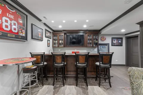 $1,650,000 | 1025 South Vail Avenue, Arlington Heights, IL 60005