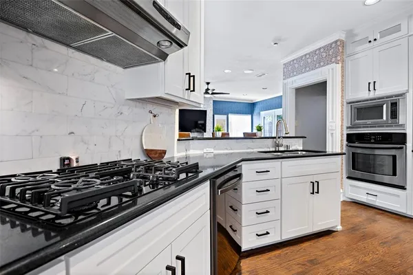 $675,000 | 9427 Vista Circle, Irving, TX 75063