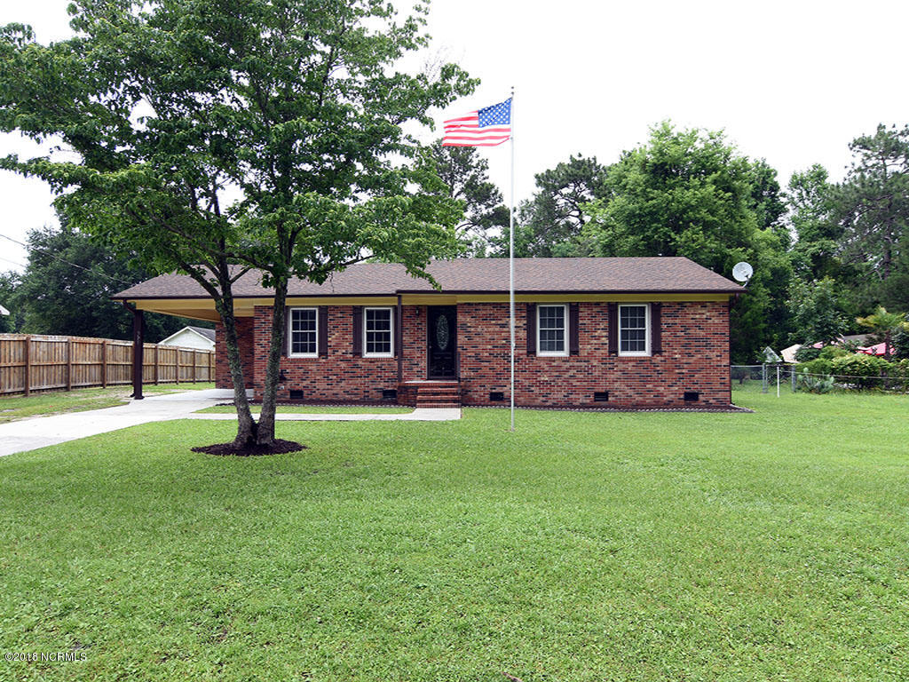 303 Millhouse Road Castle Hayne, NC 28429 - Photo 1 of 15 303 Mllhouse Rd