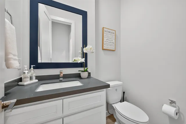 $2,700 | 2617 Live Oak Street, Houston, TX 77004