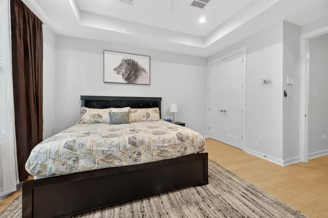 $2,700 | 2617 Live Oak Street, Houston, TX 77004