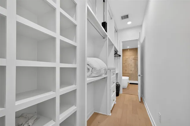 $2,700 | 2617 Live Oak Street, Houston, TX 77004