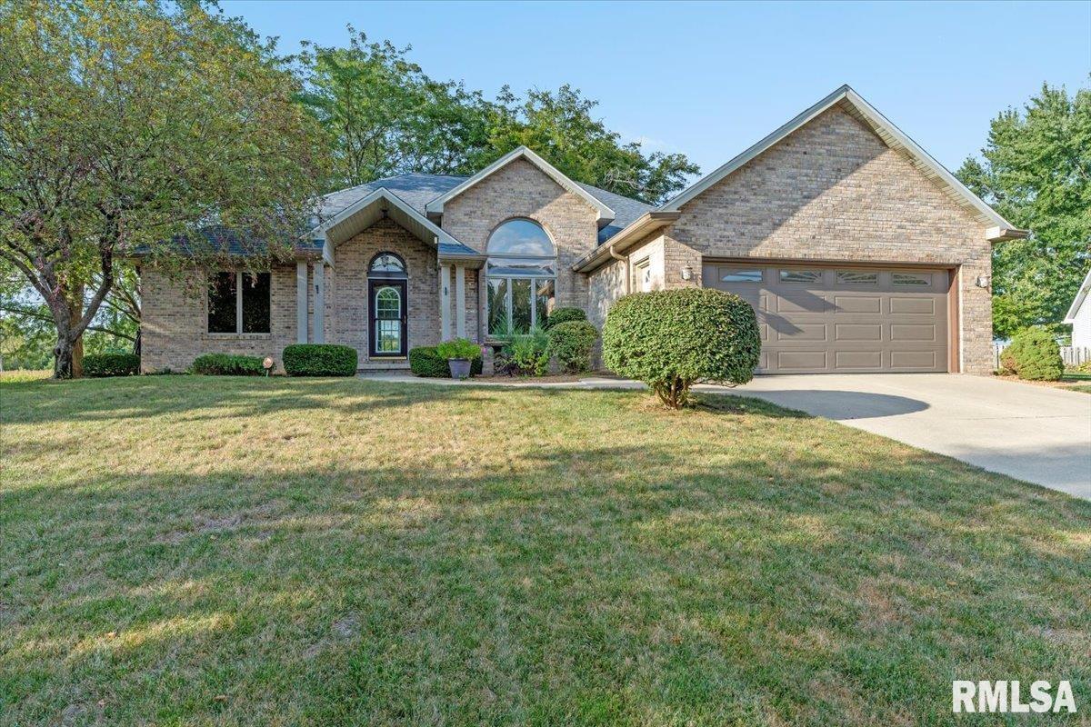 3989 Springer Lane Springfield, IL 62711 - Photo 3 of 41