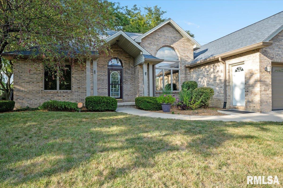 3989 Springer Lane Springfield, IL 62711 - Photo 4 of 41