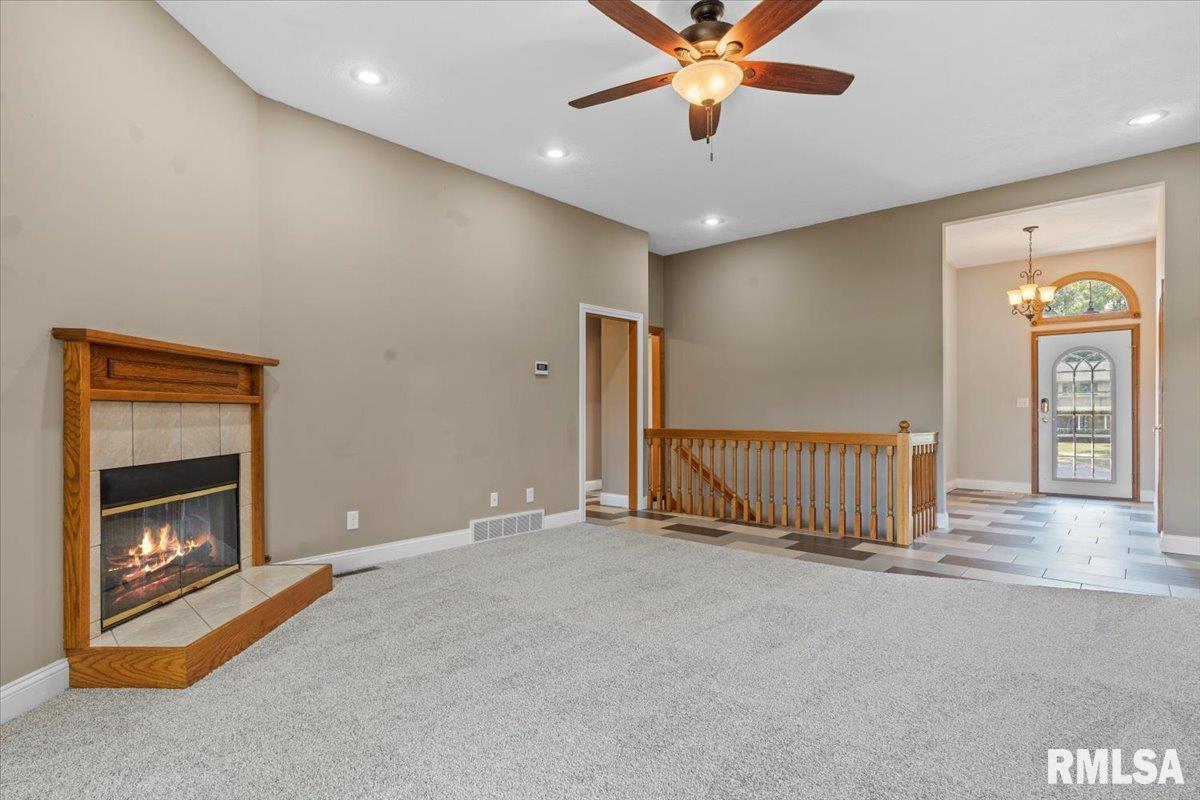3989 Springer Lane Springfield, IL 62711 - Photo 10 of 41
