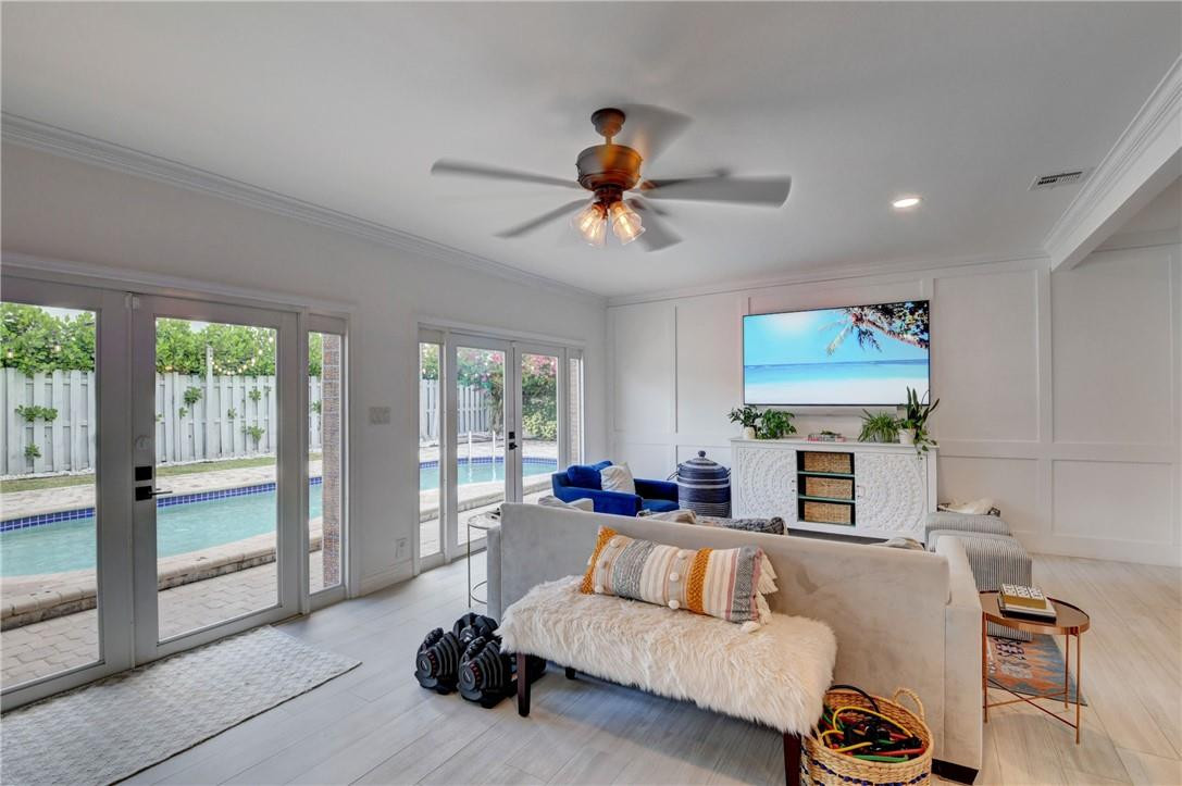 1045 Northwest 6th Terrace Boca Raton, FL 33486 - Photo 4 of 61 Photo 4