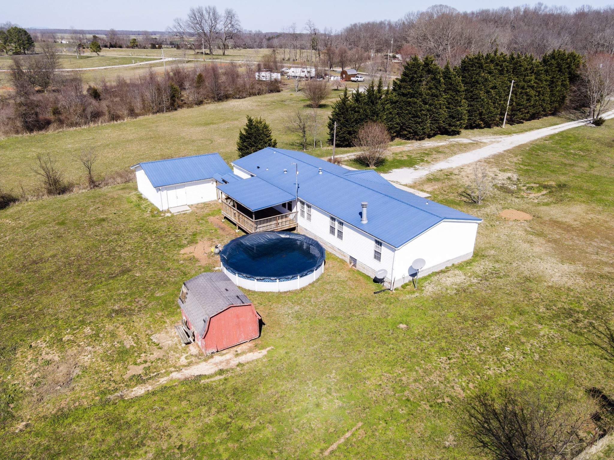1606 Harpo Road Manchester, TN 37355 - Photo 5 of 27 a view of a lake with a mountain