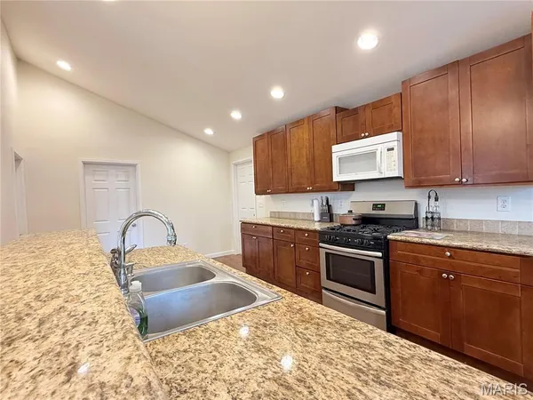 $160,000 | 701 Grand Avenue, Cuba, MO 65453