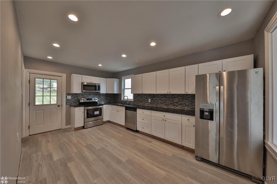 3059 Springtown Road Hellertown, PA 18055 - Photo 18 of 45