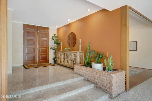 $799,000 | 665 East Main Street, New Iberia, LA 70560