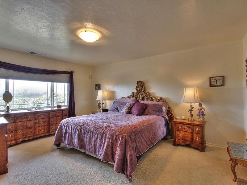 2799 East Pacheco Pass Road Gilroy, CA 95020 - Photo 23 of 32 Gallery Image 23