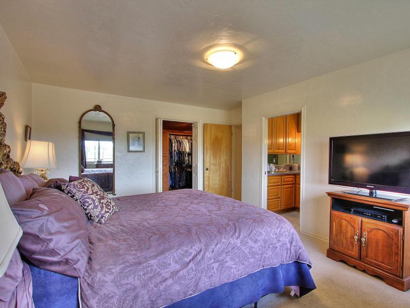 2799 East Pacheco Pass Road Gilroy, CA 95020 - Photo 24 of 32 Gallery Image 24