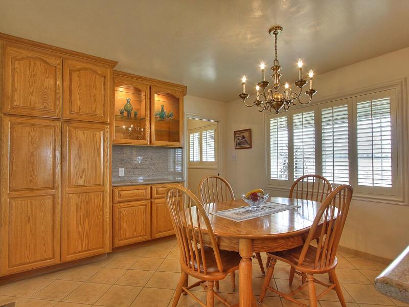 2799 East Pacheco Pass Road Gilroy, CA 95020 - Photo 8 of 32 Gallery Image 8