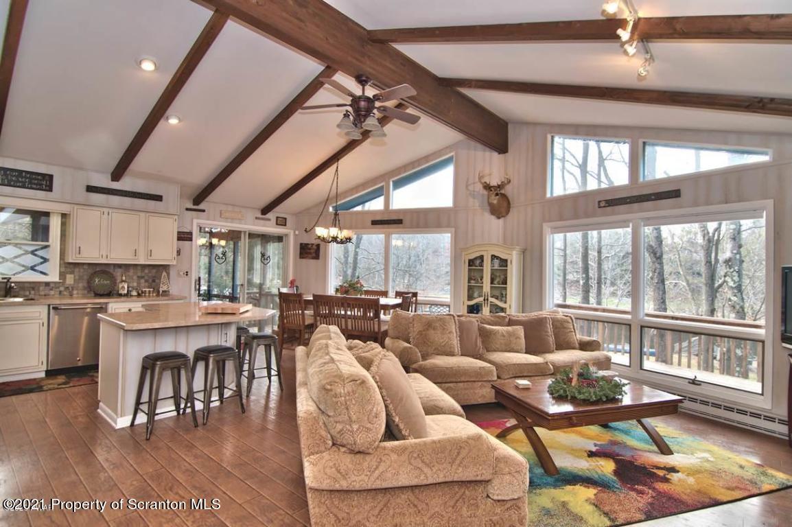 109 Deerfield Road Lake Ariel, PA 18436 - Photo 2 of 5 20201205050230130937000000-o