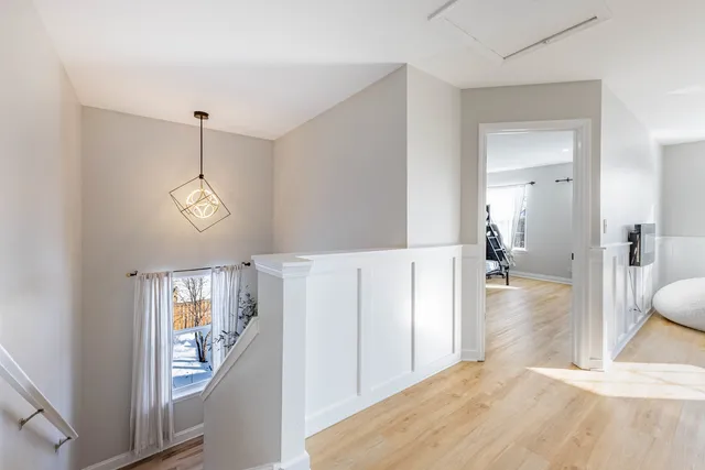 $575,000 | 408 Fountain Avenue, Elgin, IL 60124