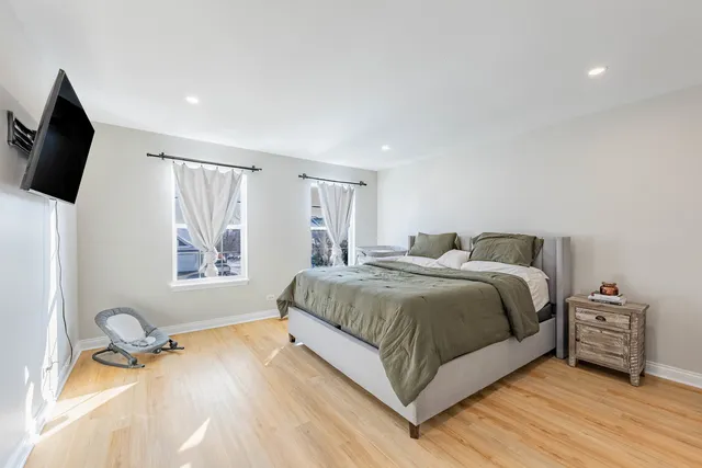 $575,000 | 408 Fountain Avenue, Elgin, IL 60124