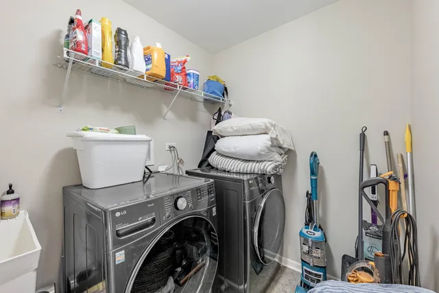 $575,000 | 408 Fountain Avenue, Elgin, IL 60124