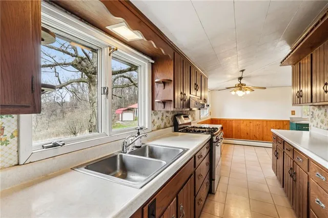 $250,000 | 189 Lupyan Road, New Alexandria, PA 15670