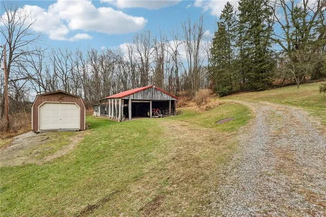 $250,000 | 189 Lupyan Road, New Alexandria, PA 15670