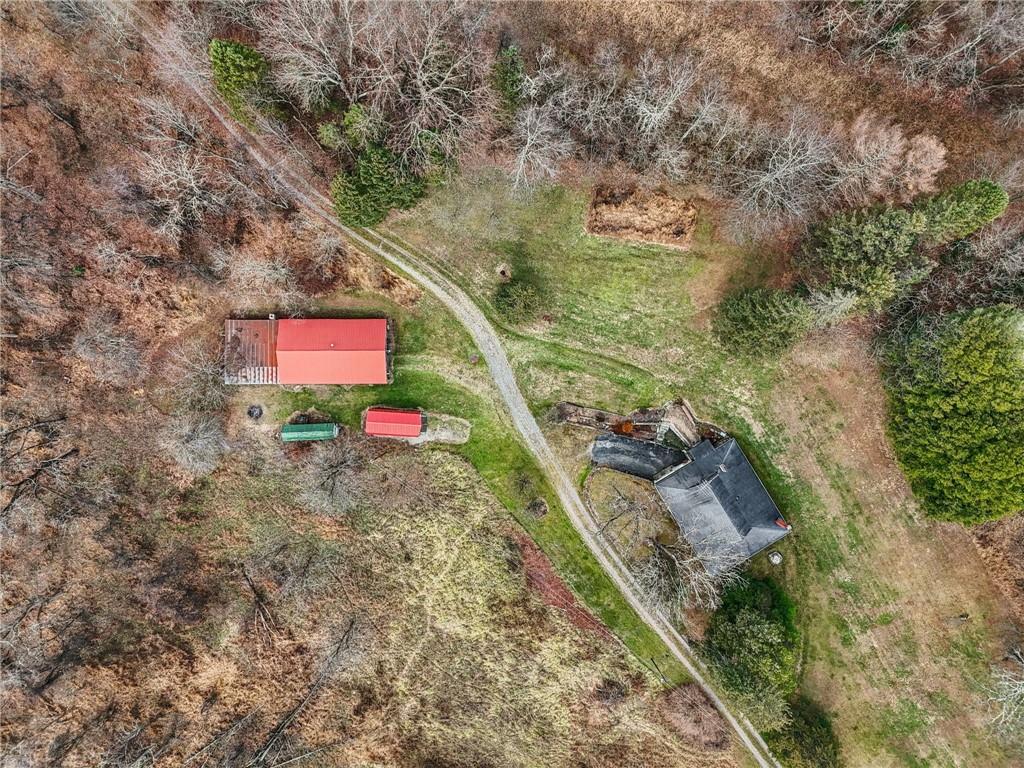 189 Lupyan Road New Alexandria, PA 15670 - Photo 38 of 50 a view of swimming pool with a yard