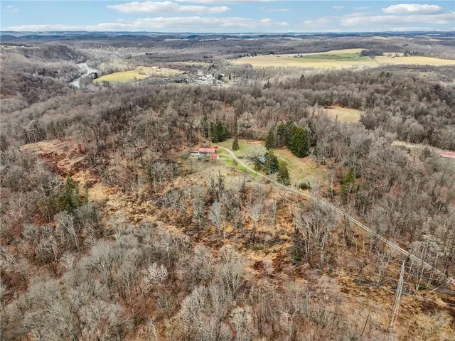 $250,000 | 189 Lupyan Road, New Alexandria, PA 15670