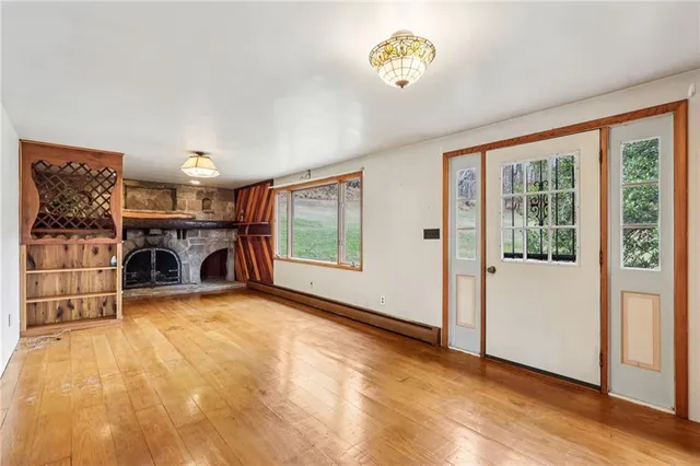 $250,000 | 189 Lupyan Road, New Alexandria, PA 15670