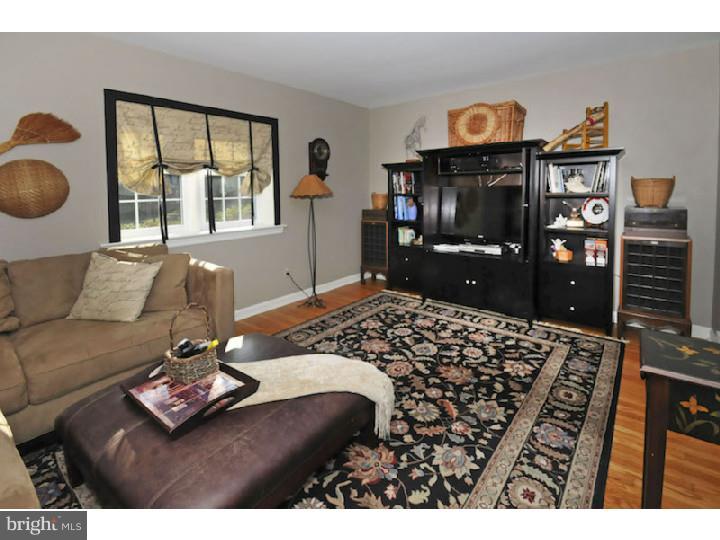 344 Gribbel Road Wyncote, PA 19095 - Photo 12 of 25 Den